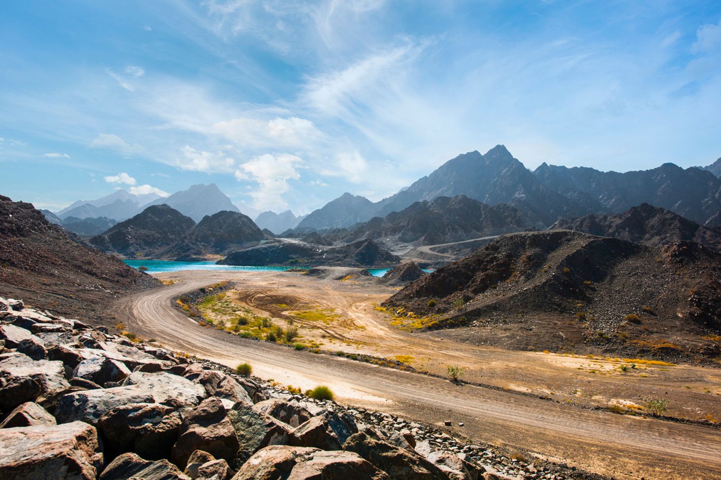 things to do in dubai hatta mountains