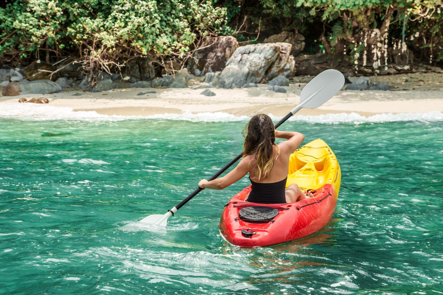 Sea kayaking on Tortuga Island