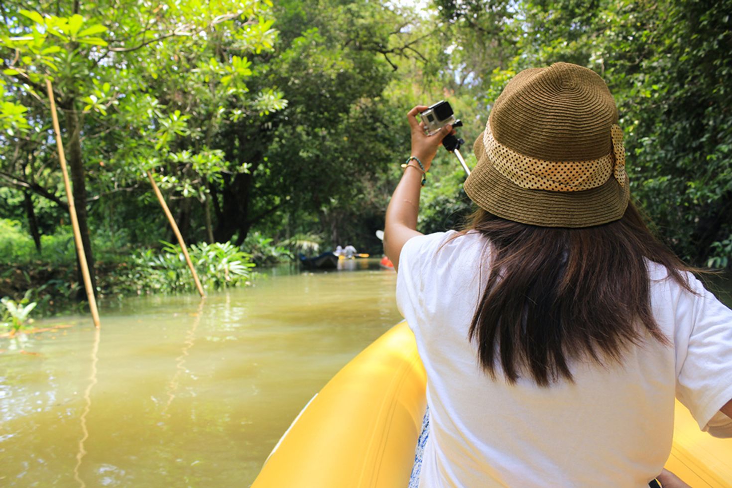 Travel tips Costa Rica boating in Tortuguero