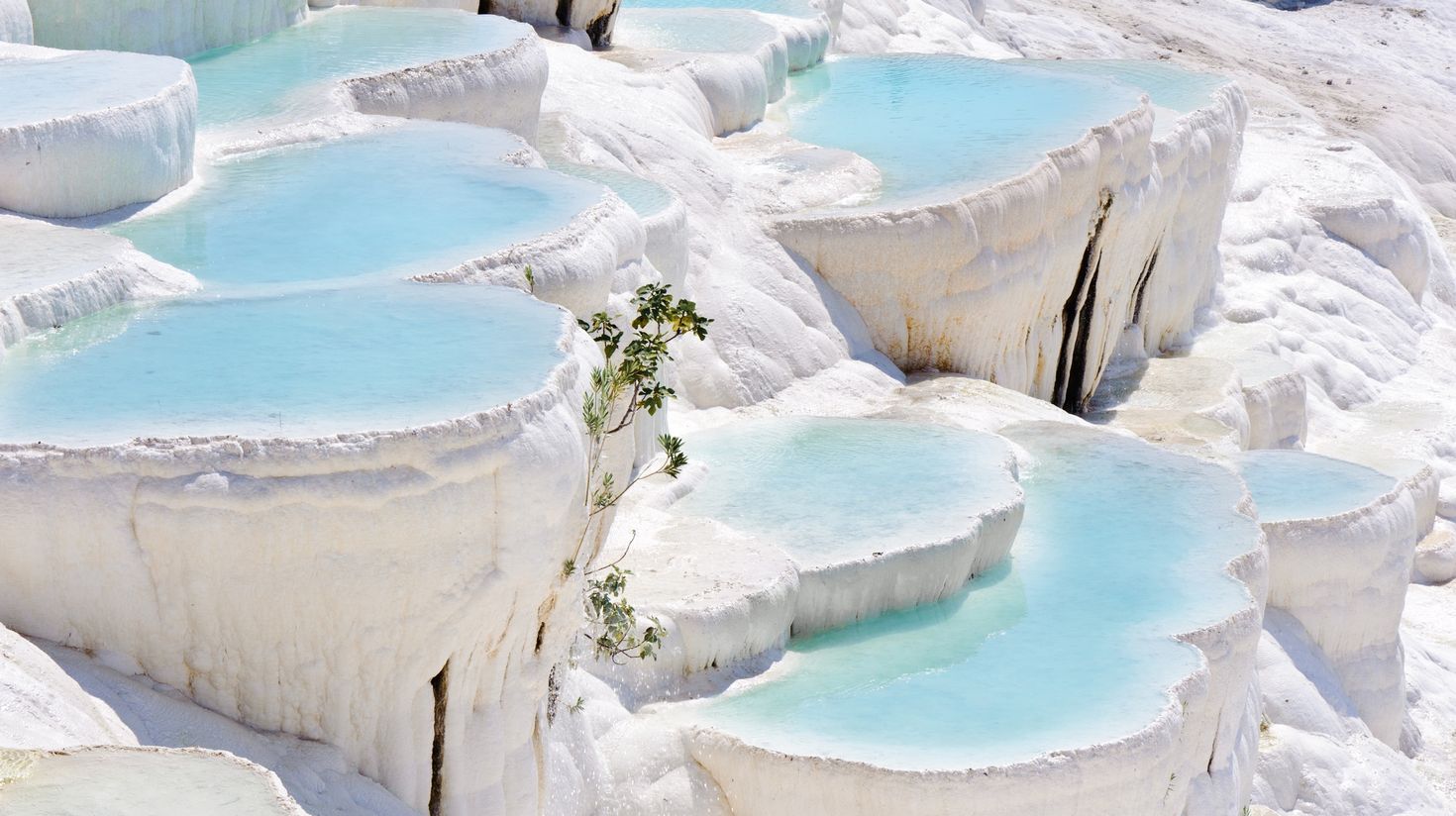 The thermal water flowing down the travertine terraces in Pamukkale.