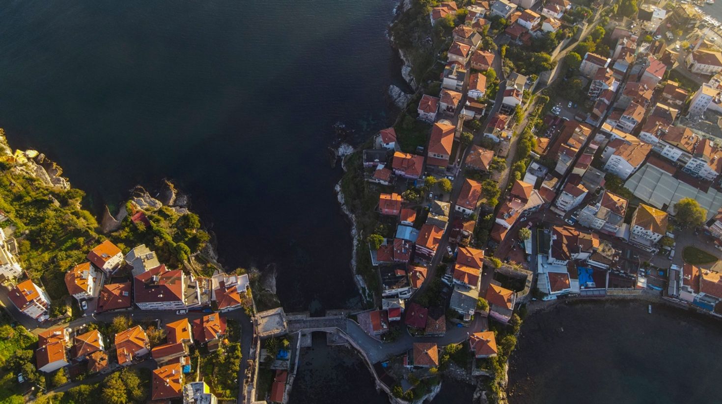 Visit the old town of Safranbolu in March.