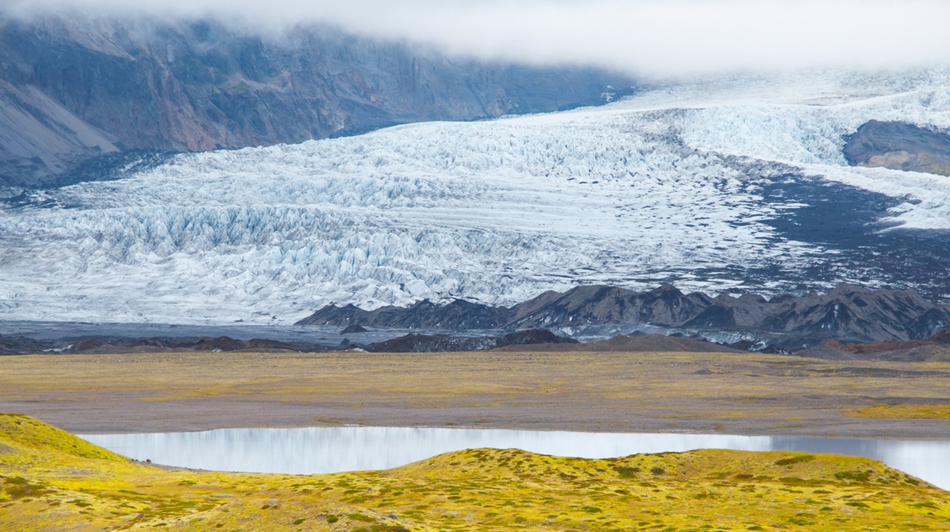 A breathtaking view at every corner of Vatnajokull national park A scenic view of Vatnajokull national park in Iceland.