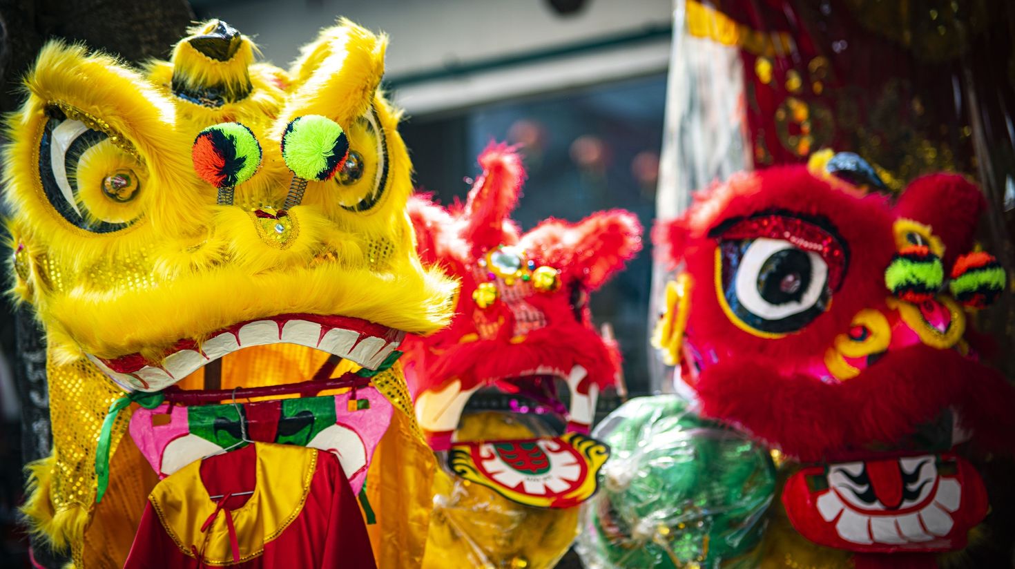 Watching Lion dance at New Year celebration is a top thing to do in Vietnam