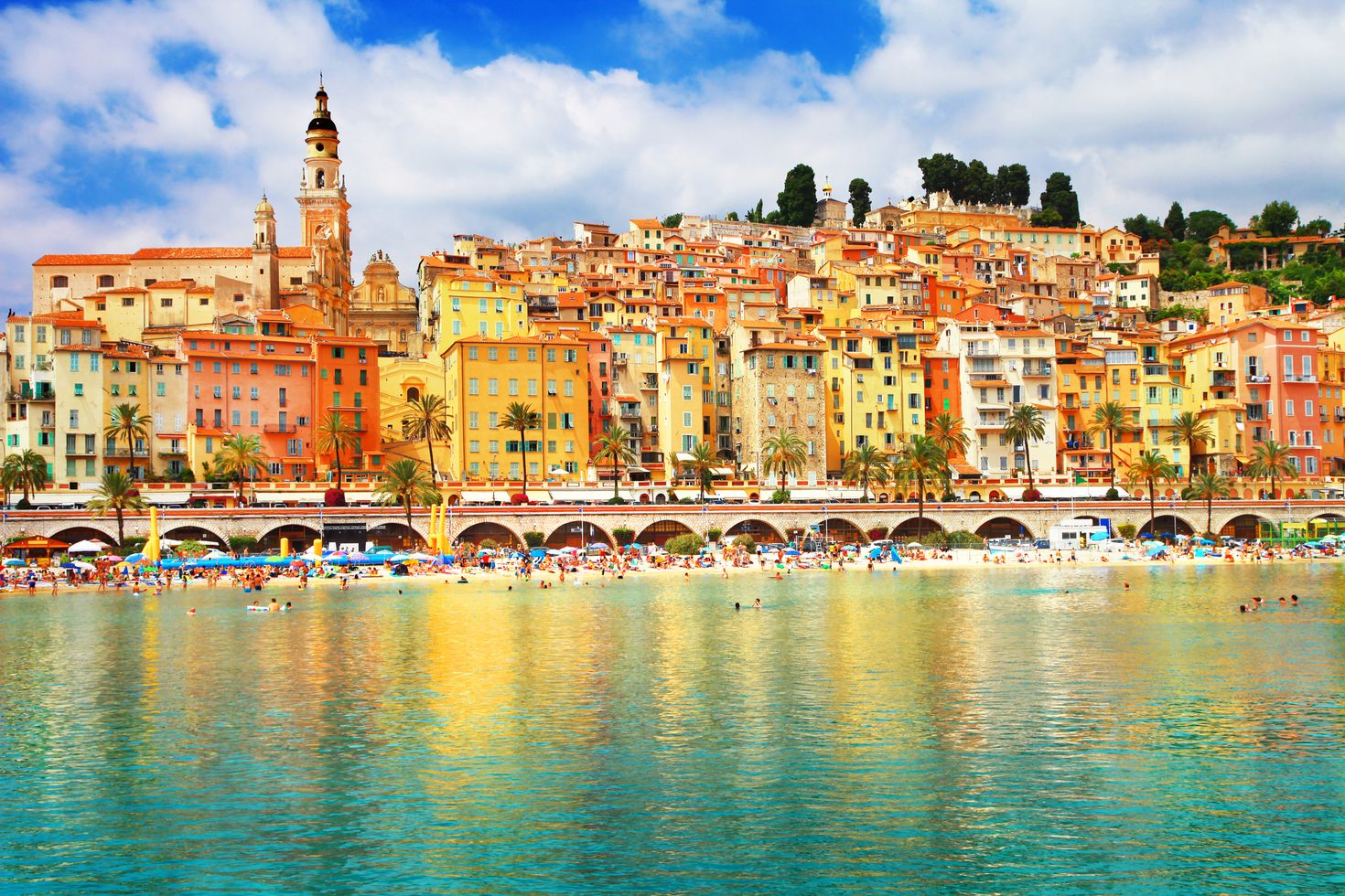 The colorful houses in Menton next to the sea