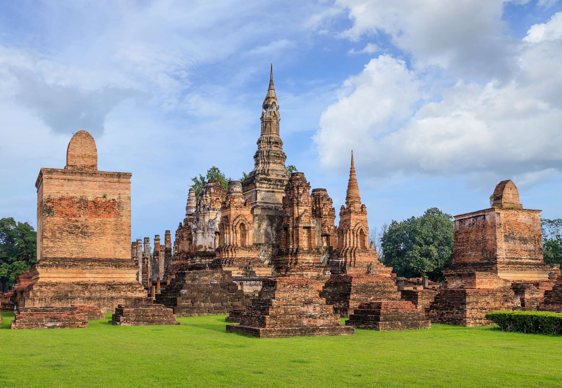 Ancient pagoda and monastery complex at Wat Mahathat temple, Sukhothai Historical Park, Thailand