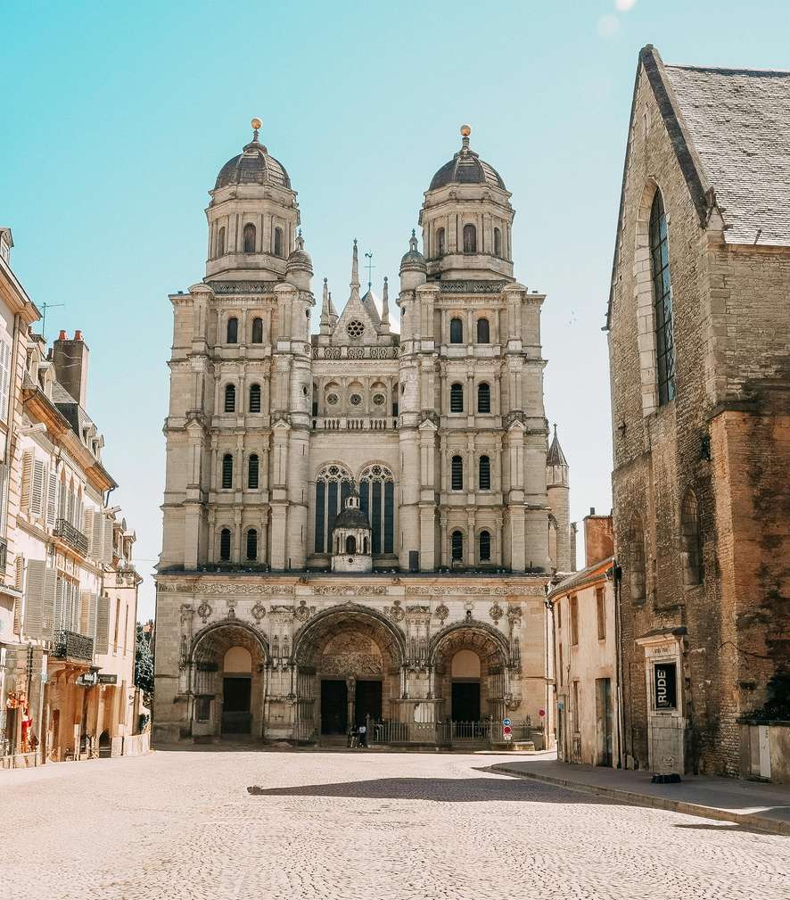Tours and trips in Dijon