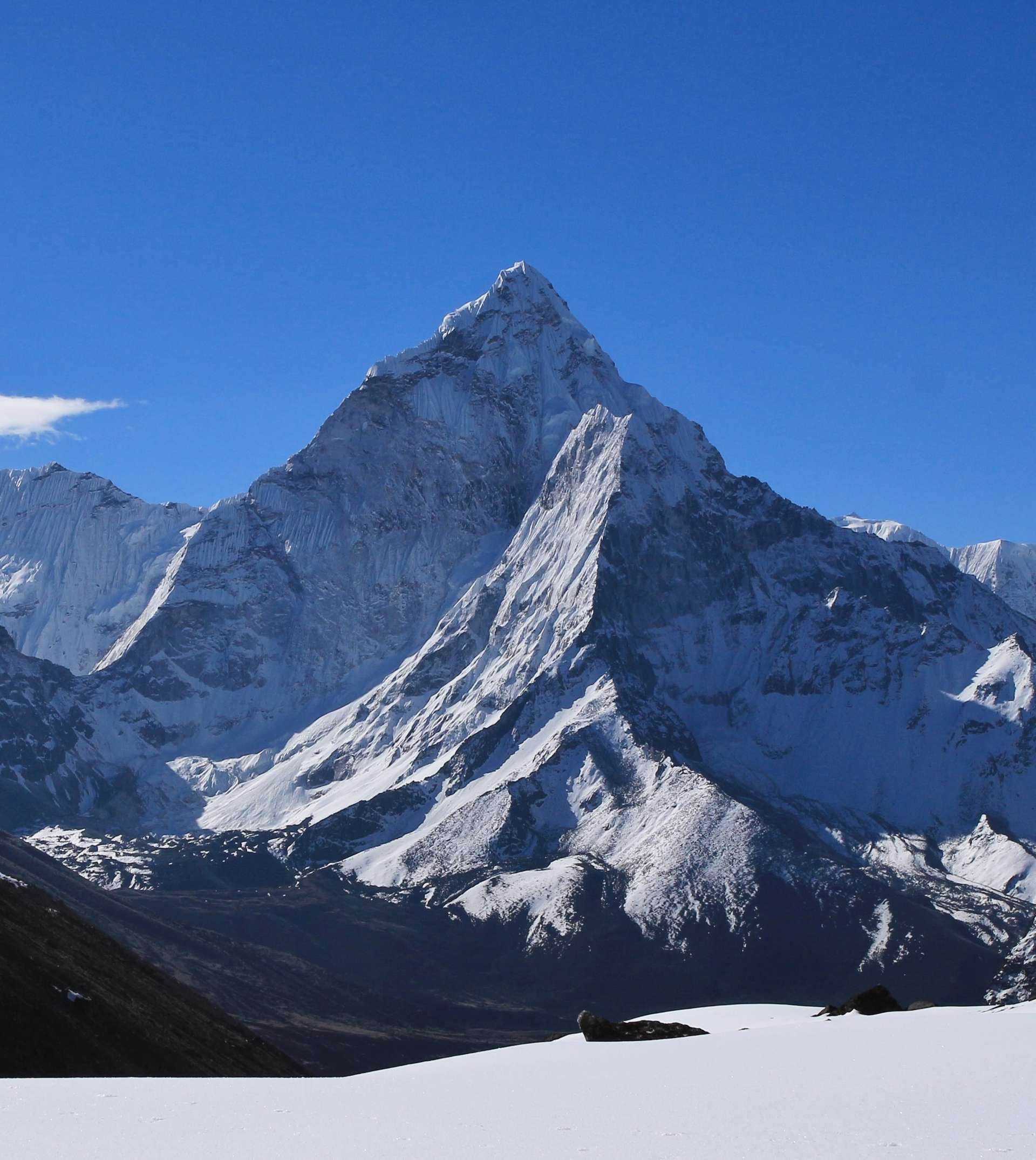 Tours and trips in Dzonglha