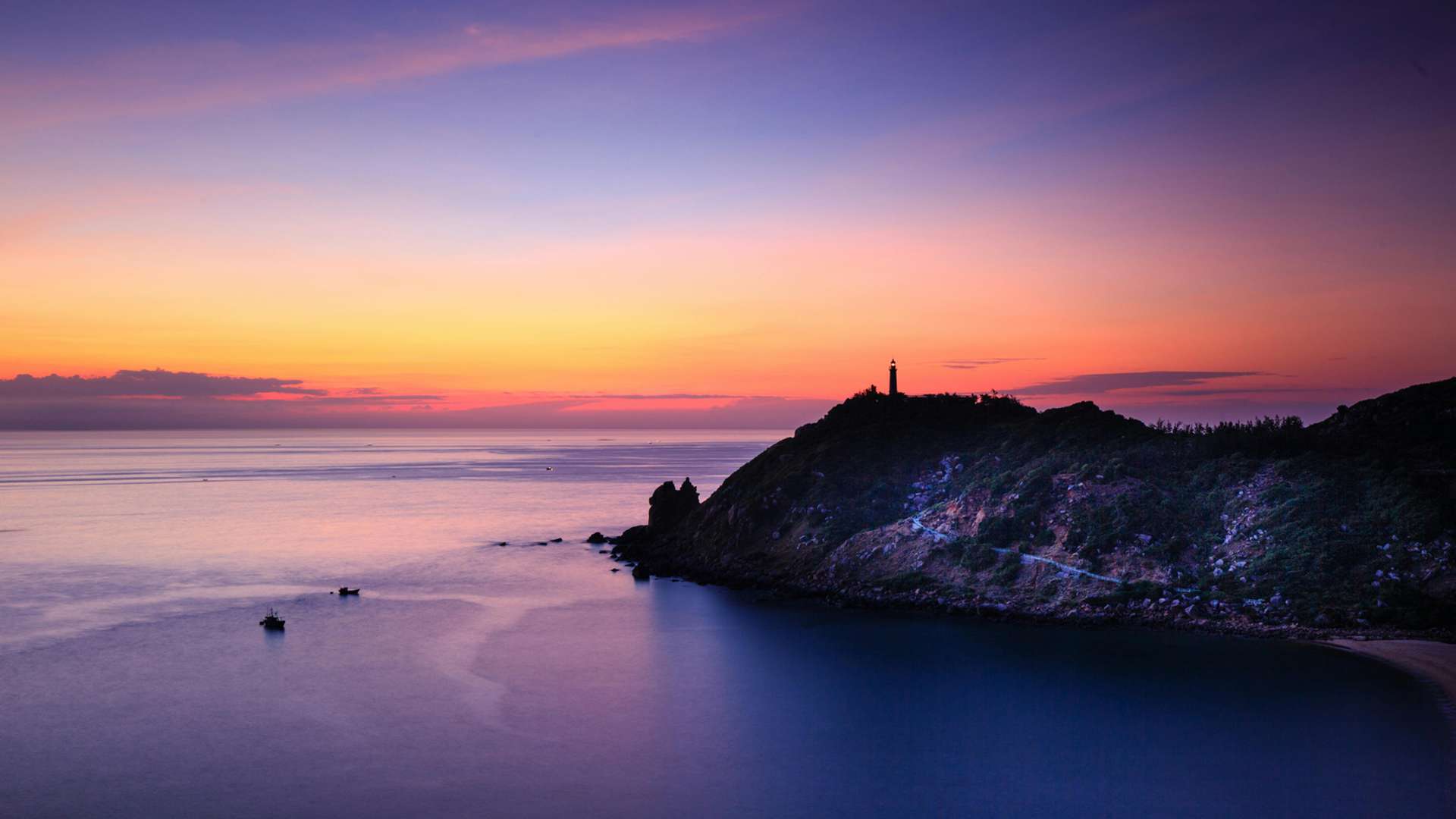 Halong Bay Tours and Trips