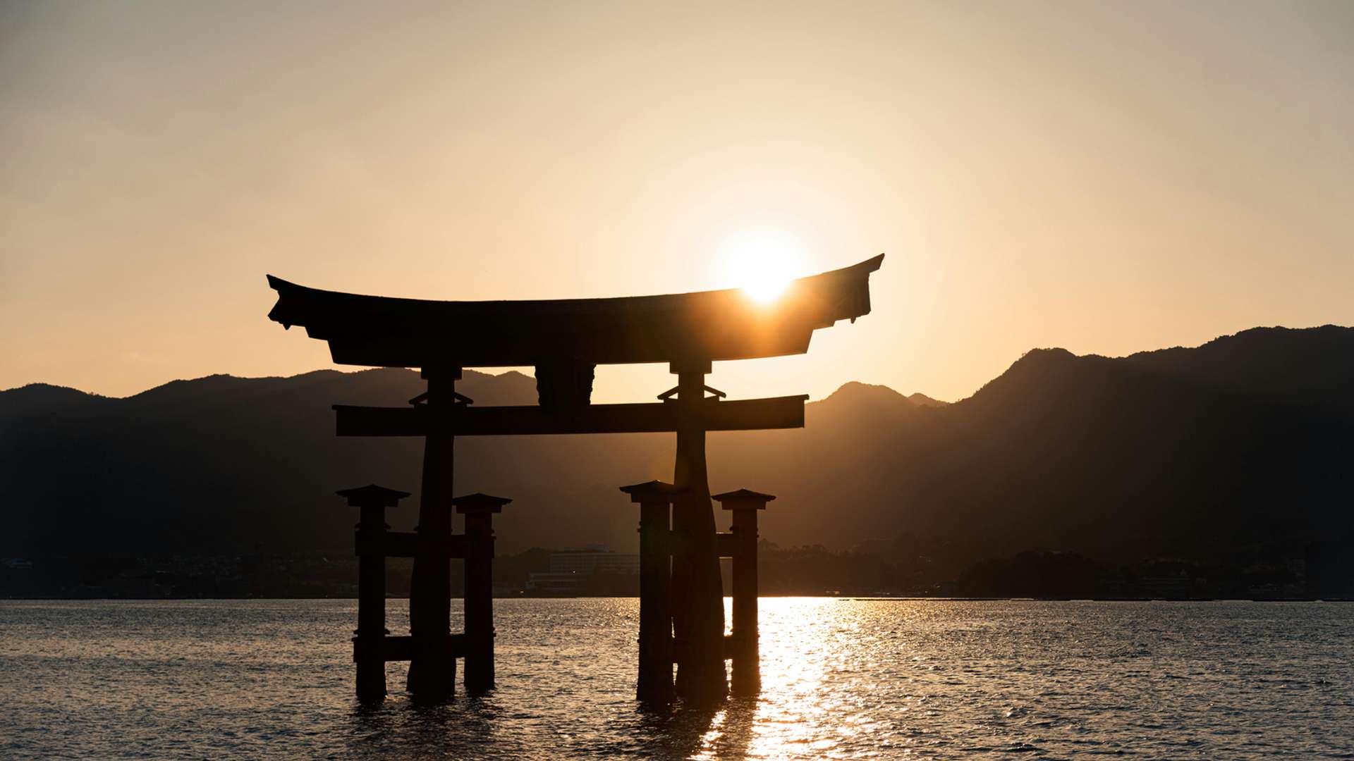 Hiroshima Tours and Trips