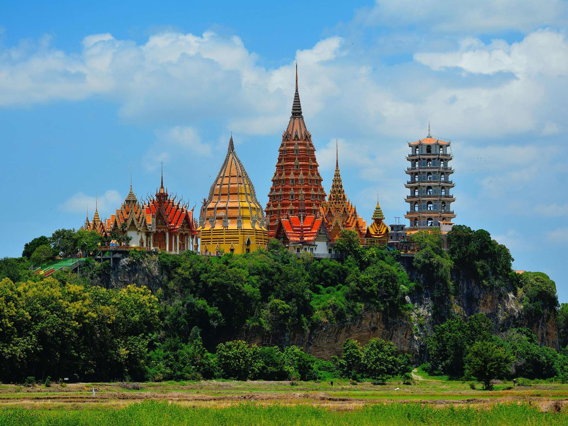 Tours and trips in Kanchanaburi