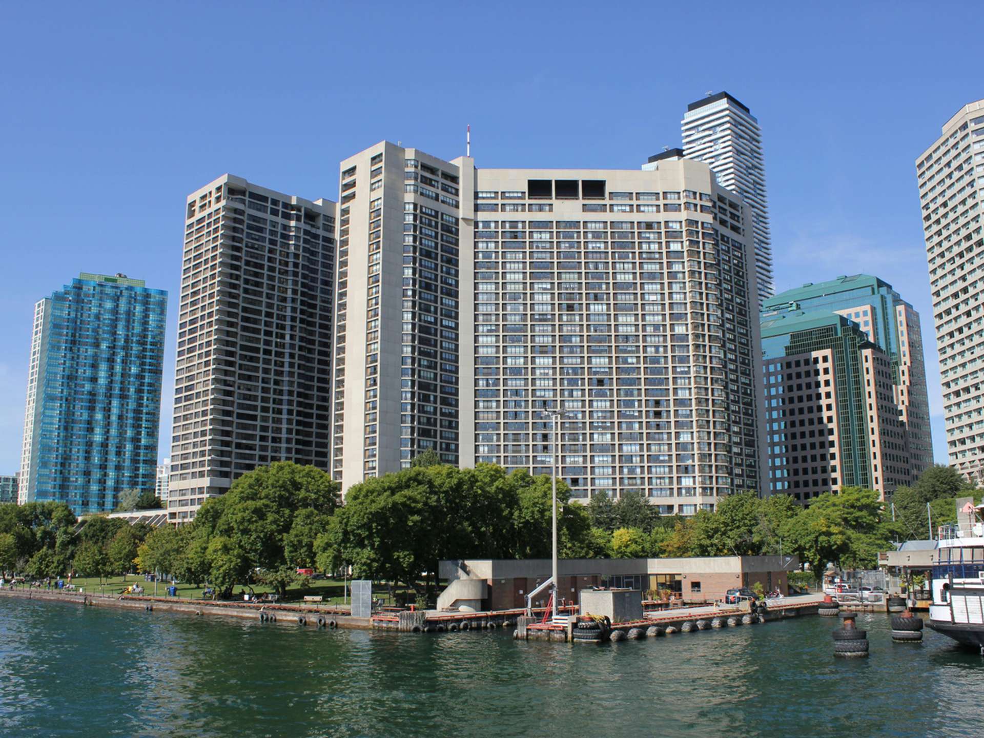 Tours and trips in Toronto